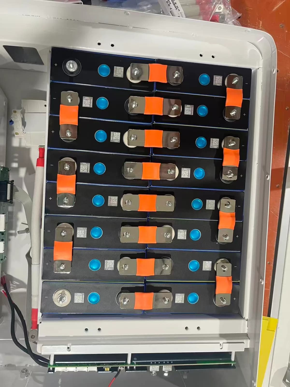 Baterie LiFePO4 48V (51.2V) 100Ah, 5.12 kWh Stocare Rezidențială Solarescu BL-WP48100, Celule EVE Grade A, Smart BMS JK 150A - poza 8