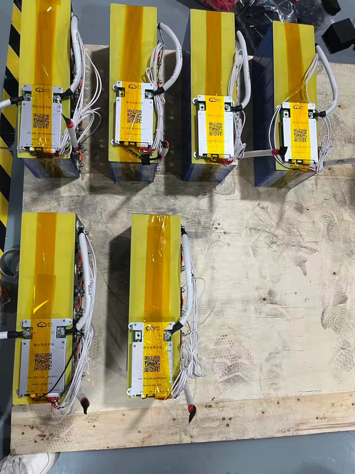 Baterie LiFePO4 Solarescu BL-BP24100 24V (25.6V) 100Ah, 2.56 kWh, Celule EVE Grade A, Smart BMS JK cu Bluetooth - poza 9