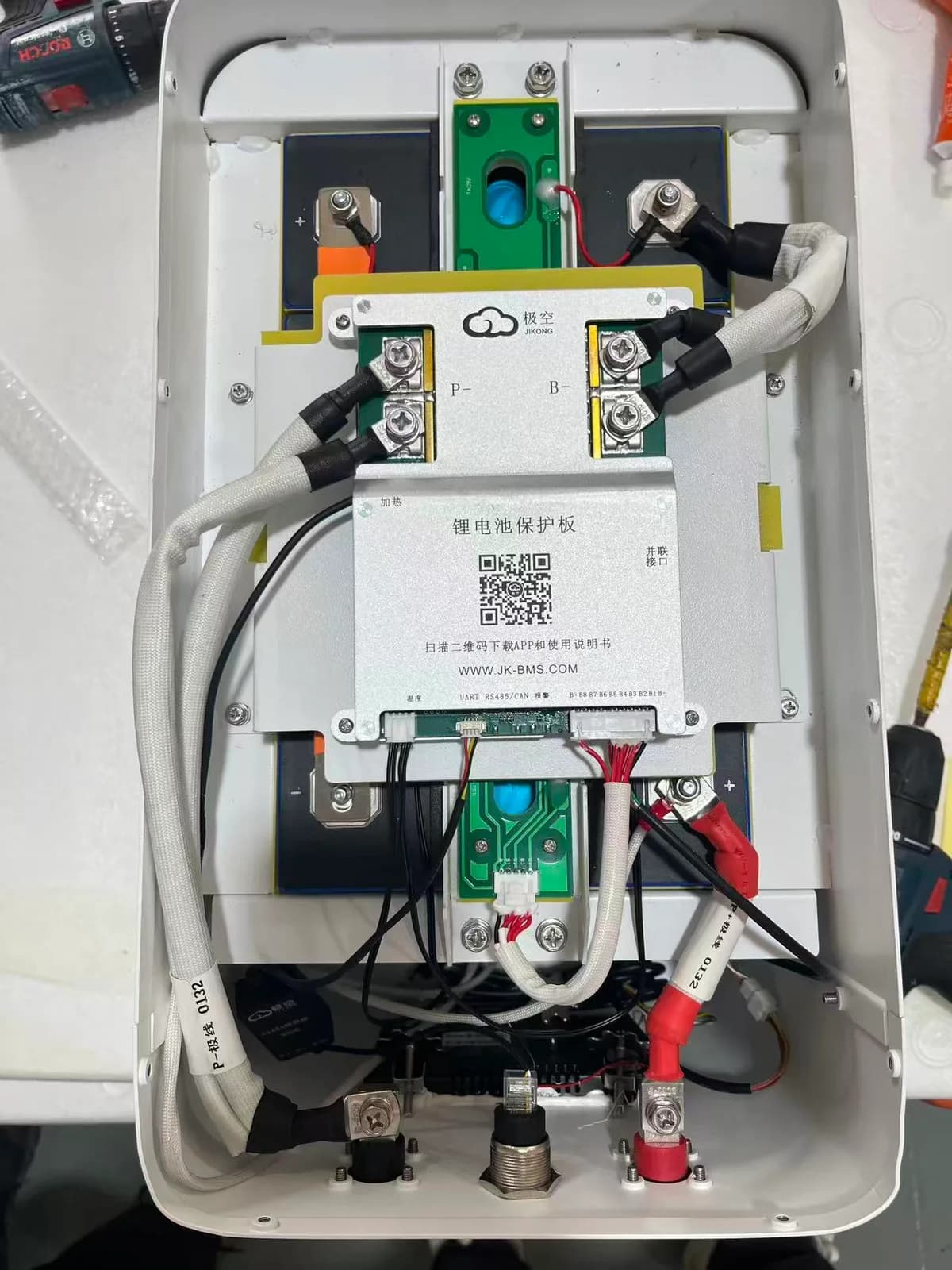 Baterie LiFePO4 Solarescu BL-T12330 12V (12.8V) 330Ah, 4.22 kWh, Celule EVE, Încălzire Automată, Smart BMS cu Bluetooth - poza 7