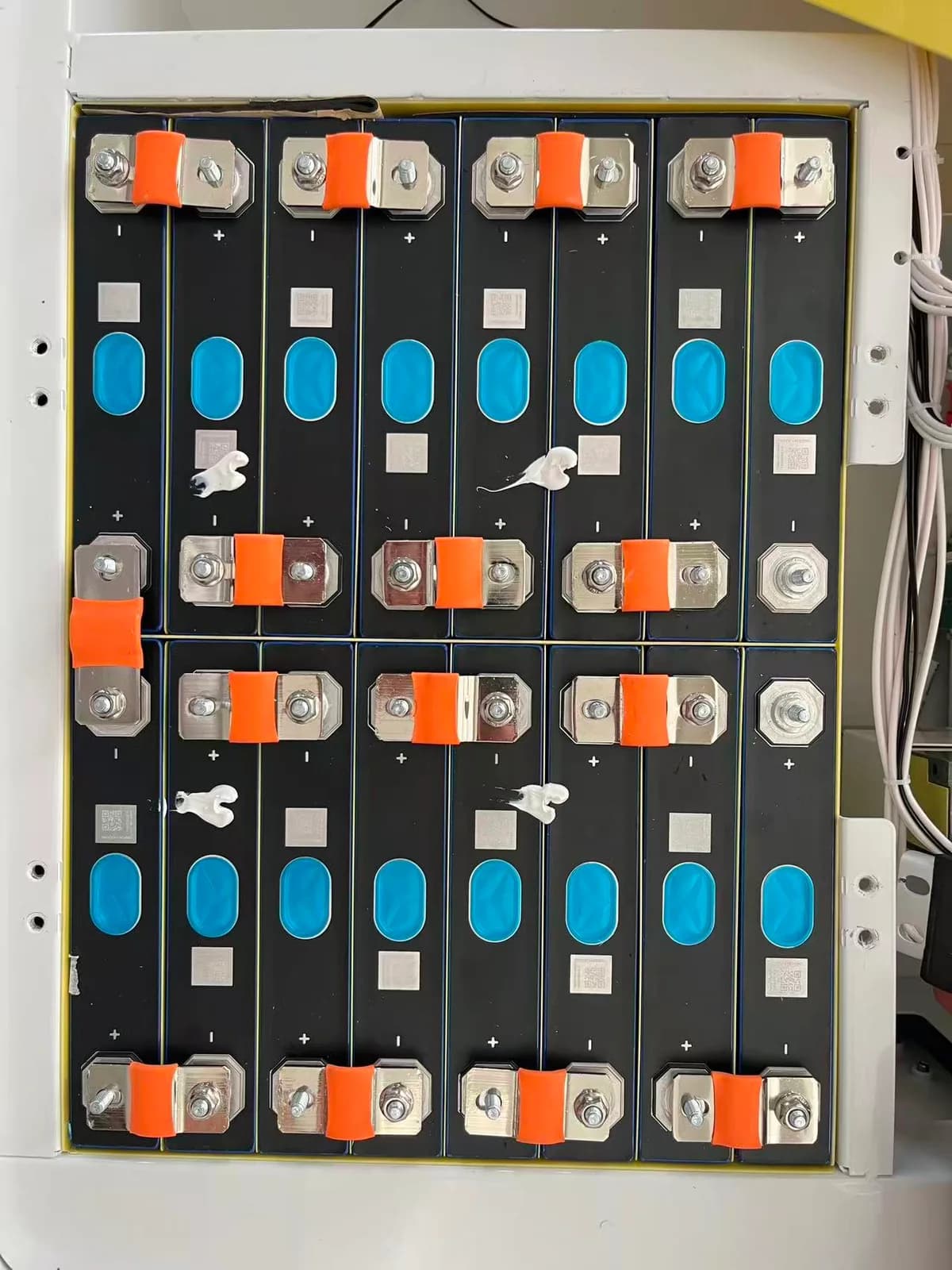 Kit Fotovoltaic Off-Grid Solarescu 4.5 kW: Invertor Growatt SPF 6000 ES Plus 6kW, 10x Panouri N-Type TOPCon 450W (4.5kW), Baterie LiFePO4 10.5 kWh (51.2V 206Ah) EVE & BMS JK - poza 3