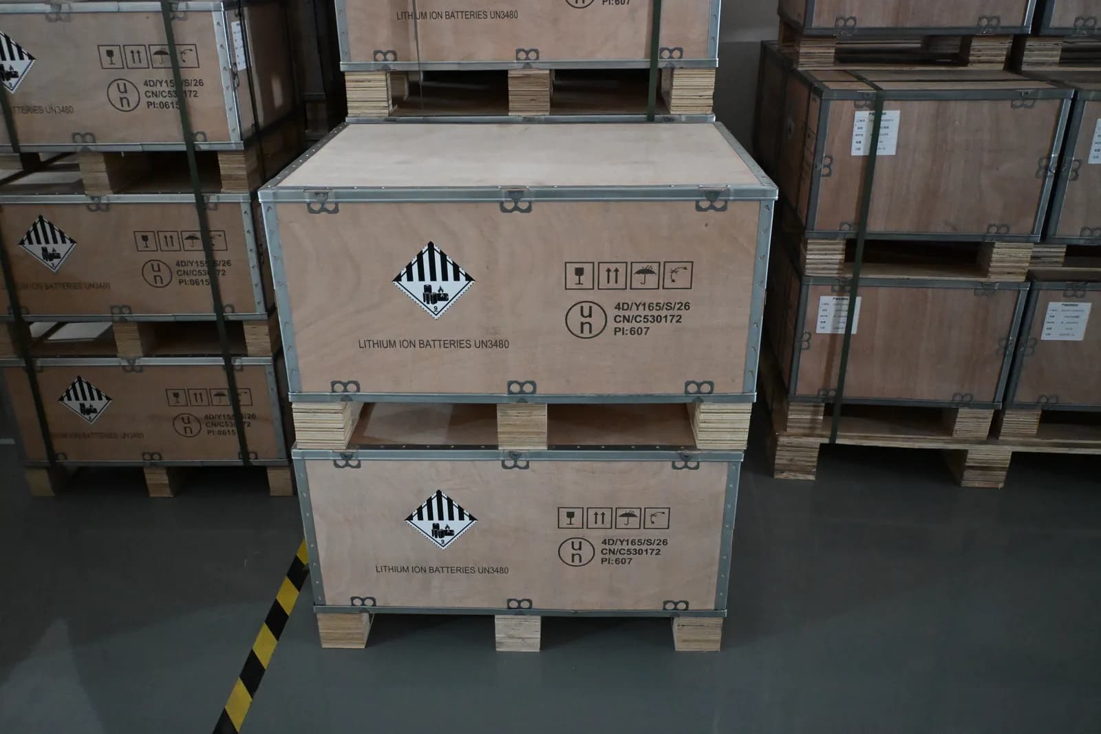 Baterie LiFePO4 48V (51.2V) 330Ah, 17 kWh Stocare Rezidențială Solarescu BL-EP48330, Celule EVE MB 31, Smart BMS JK 200A - poza 13