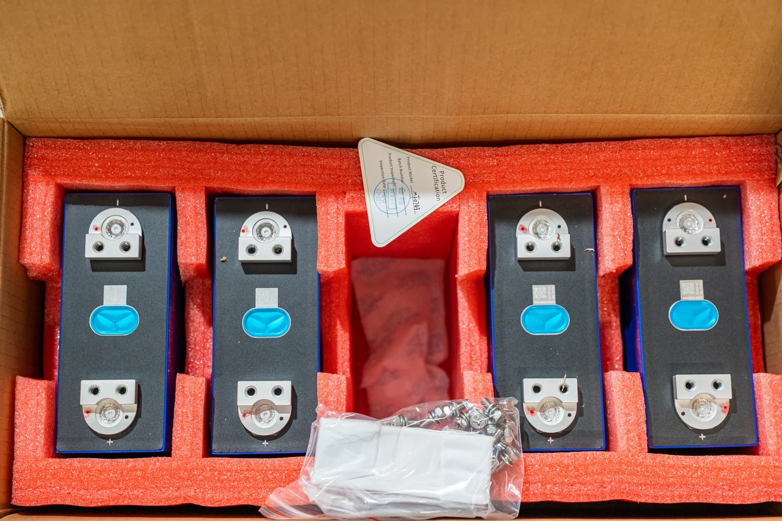 Set 4 Celule LiFePO4 EVE MB31 3.2V 330Ah Grade A (Sistem 12.8V / 24V) - poza 15