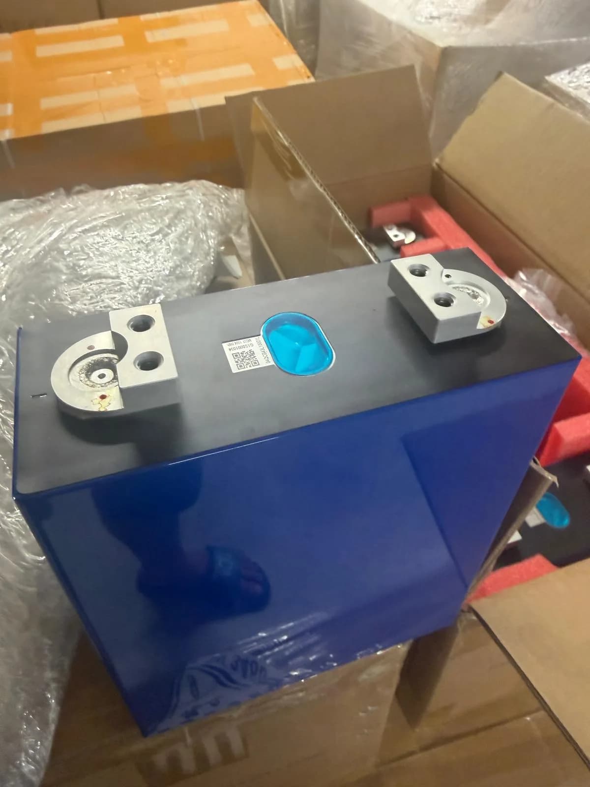 Kit 16 Celule LiFePO4 EVE MB31 3.2V (Capacitate Reală 333Ah+ / 17 kWh, 51.2V), Grad A, 8000 Cicluri + BONUS Separatoare